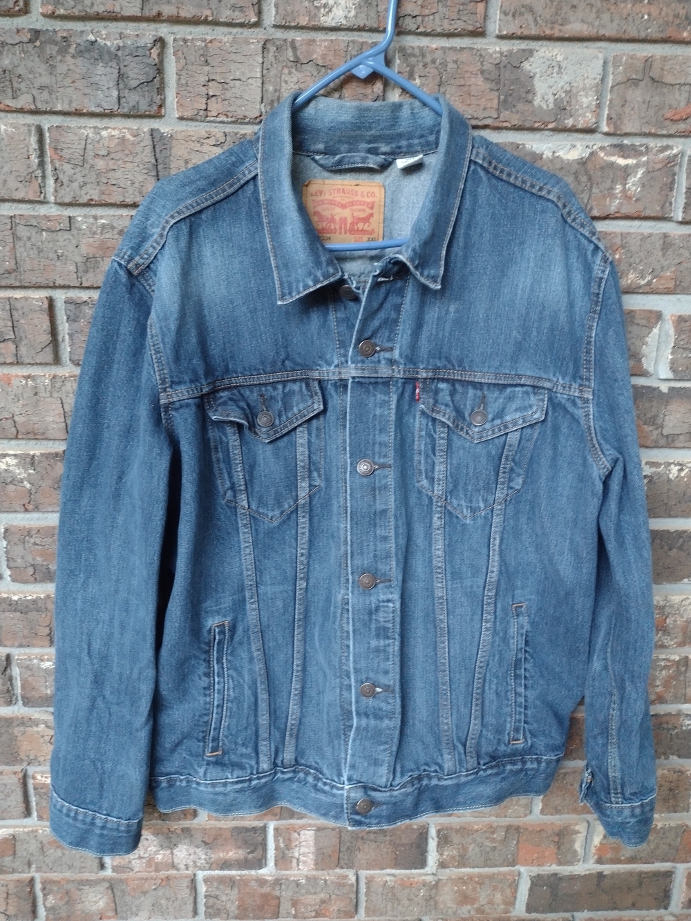 Levi Strauss Blue Jean Trucker Jacket Men's XXL Chest Pockets Red Tab Classic